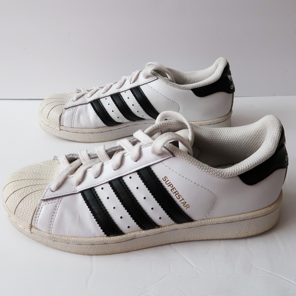 Adidas Superstar Black and White Tennis Shoe Sneaker W size 7, Kid size 5 - Picture 3 of 6